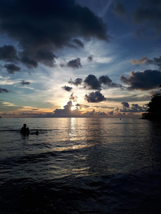 Restu Chalet Tioman Kampong Ayer Batang Exteriör bild